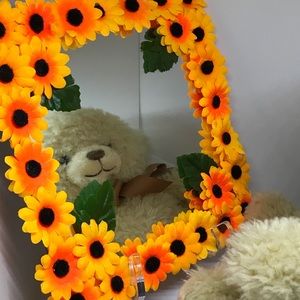 New 8x8 Flower Mirror